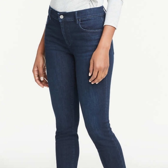 Ann Taylor Factory Curvy Skinny Jeans 